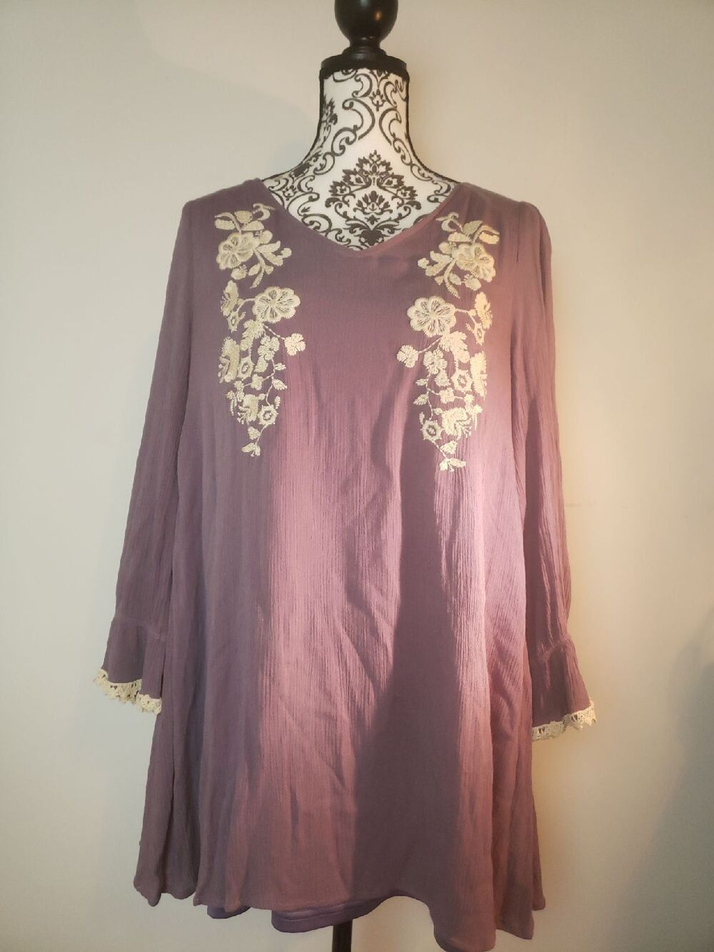 She + Sky Lavender Embroidered Open Back Tunic Dress Top